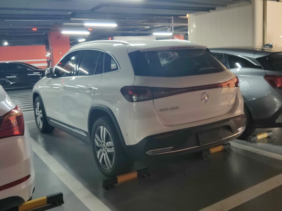 Mercedes-Benz EQA